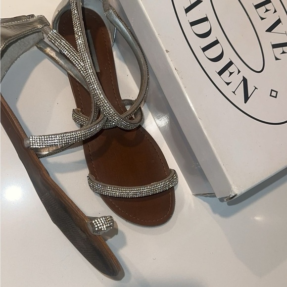 Steve Madden Silver Strappy Sandals - Picture 2 of 5